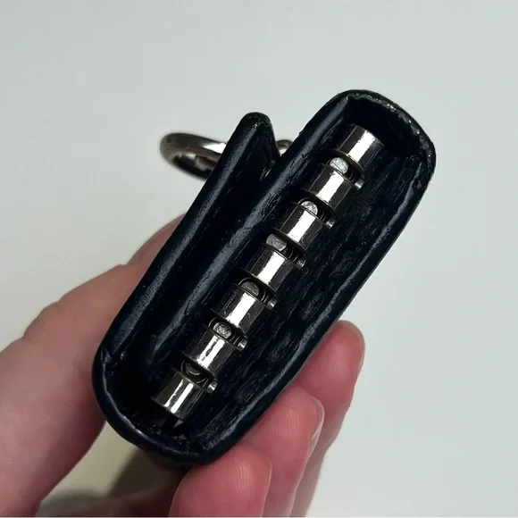 Gucci Key Case With Charm - Picture 4 of 7